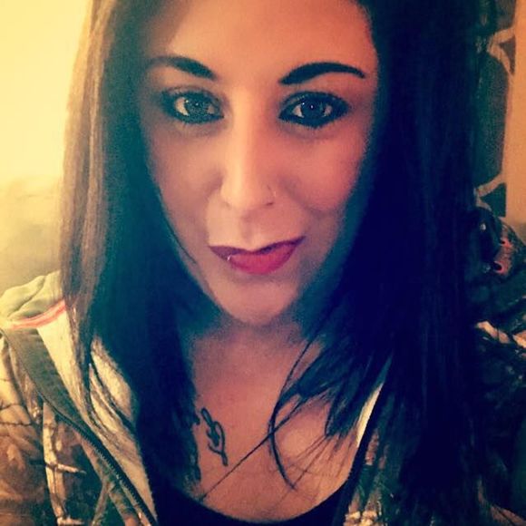 Meet your Posher, Amanda - Picture 1 of 1